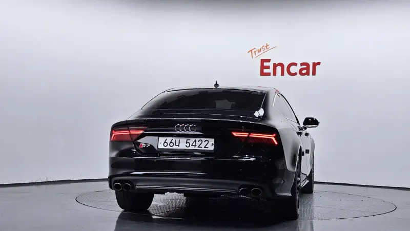 Audi S7
