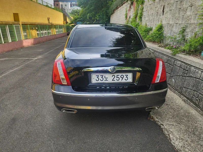 Kia OPIRUS