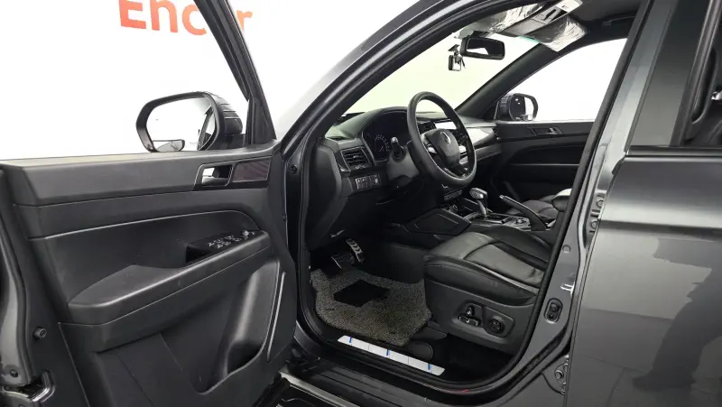 SsangYong Rexton Sports