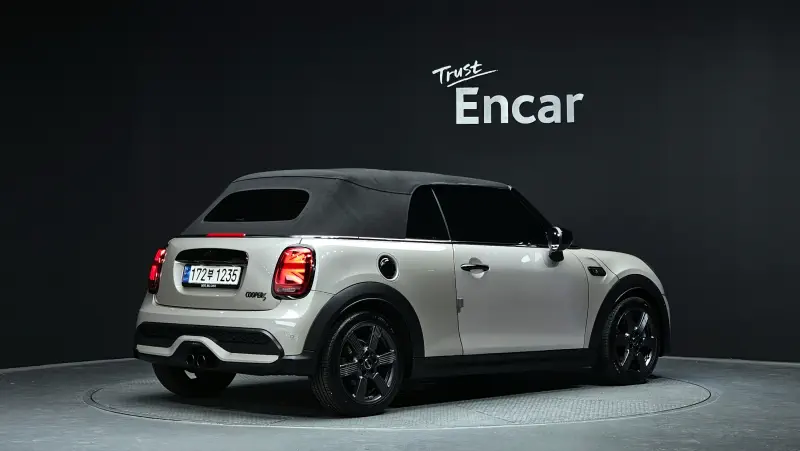 MINI Cabrio