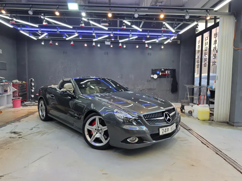 Mercedes-Benz SL-Class