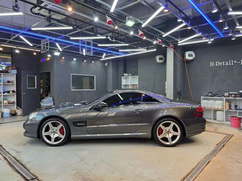 Mercedes-Benz SL-Class