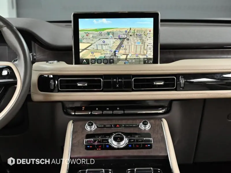 Lincoln Aviator