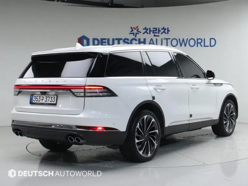 Lincoln Aviator
