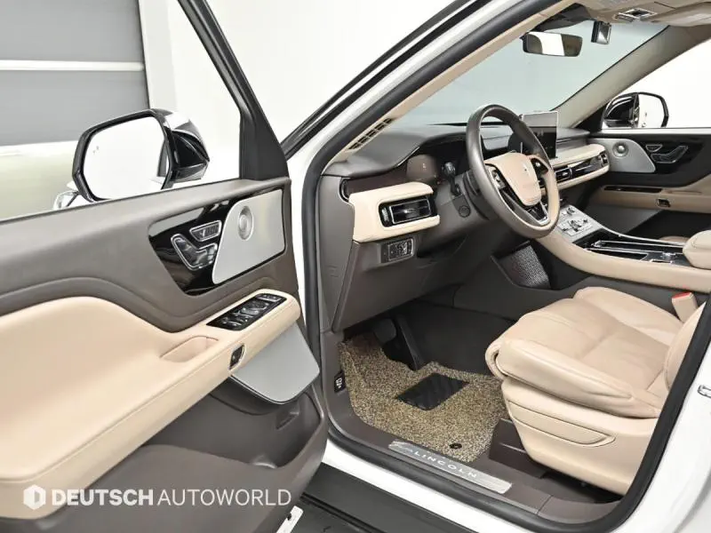 Lincoln Aviator