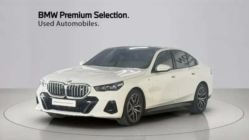 BMW i5