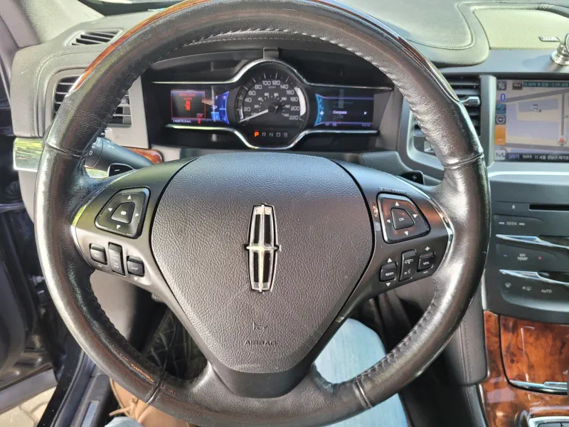 Lincoln MKS