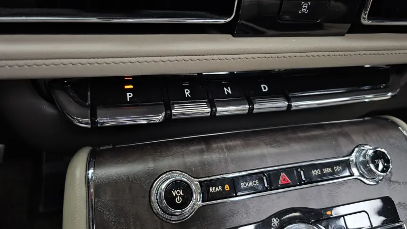 Lincoln Aviator