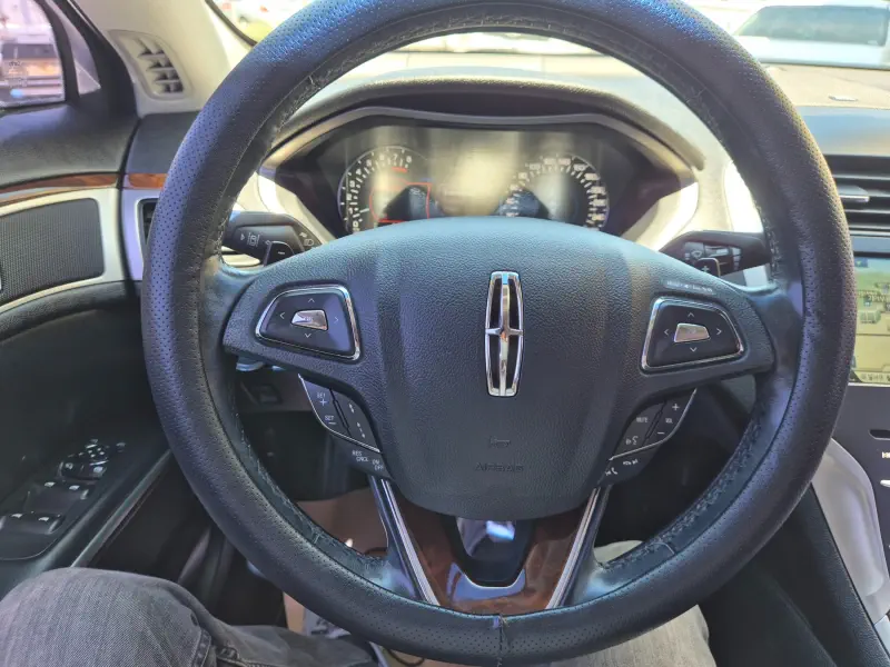 Lincoln Mkz