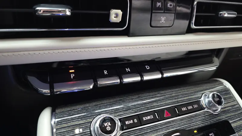 Lincoln Aviator