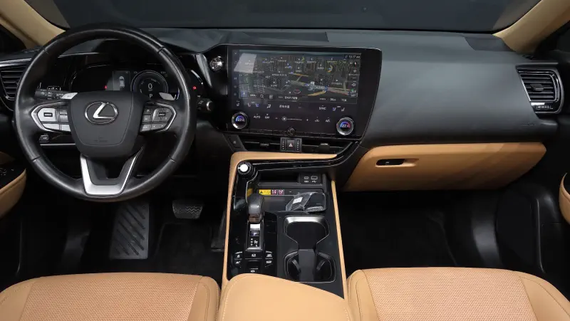 Lexus NX450h+