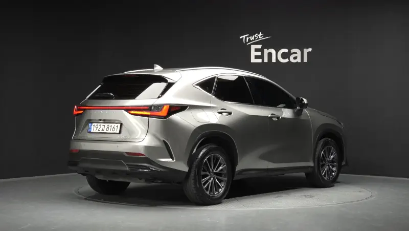 Lexus NX450h+