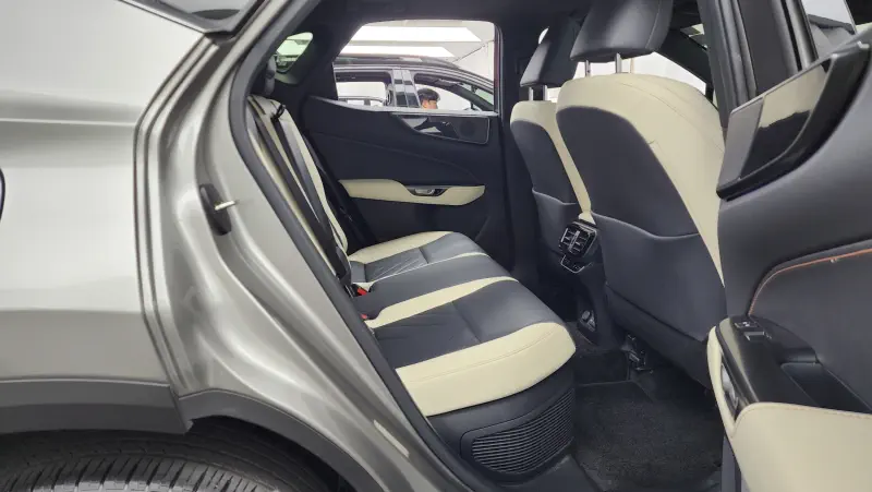 Lexus NX450h+