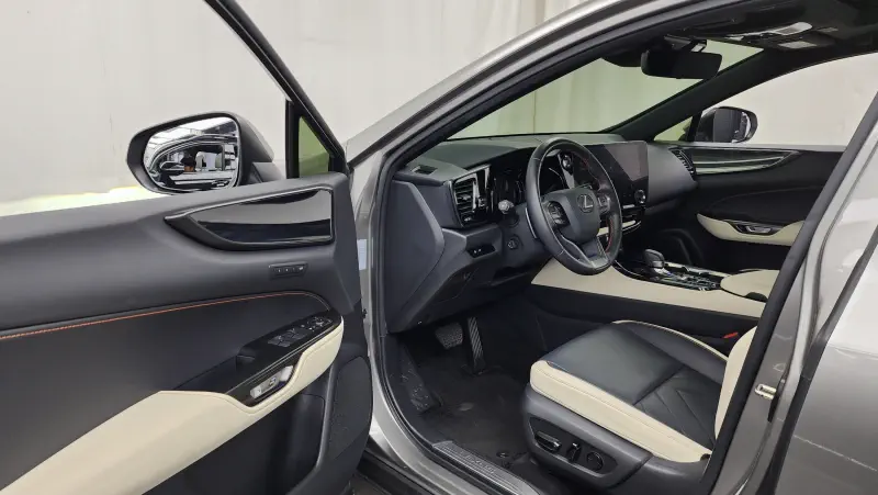 Lexus NX450h+