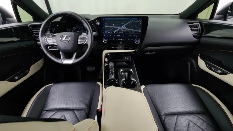 Lexus NX450h+
