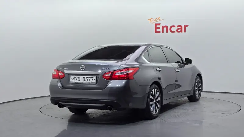 Nissan Altima