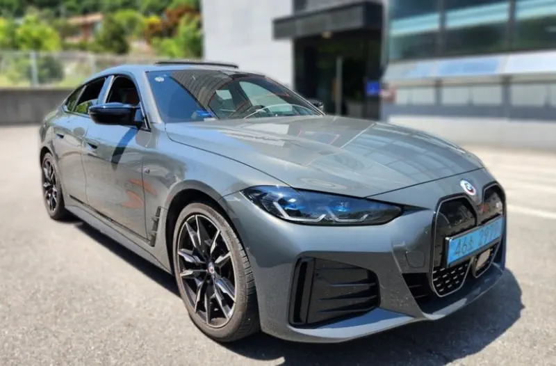 BMW i4