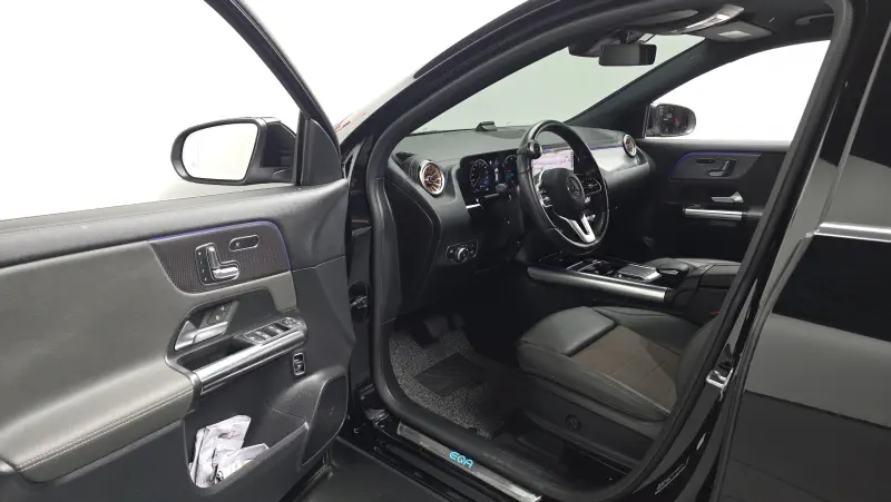 Mercedes-Benz EQA