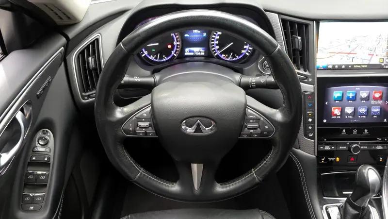 Infiniti Q50