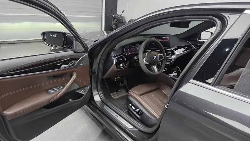 BMW 5-Series