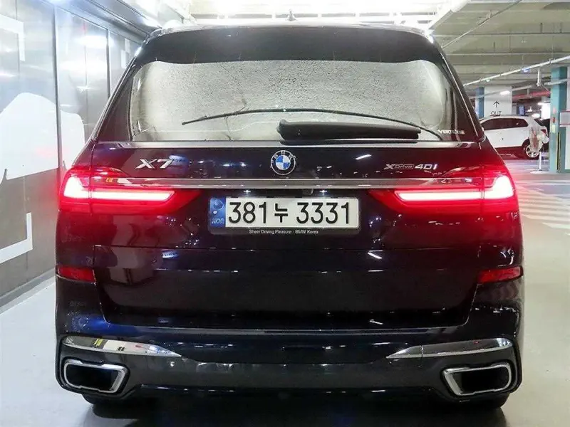 BMW X7