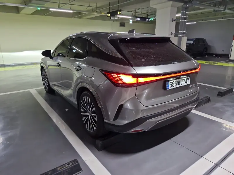 Lexus RX450h+