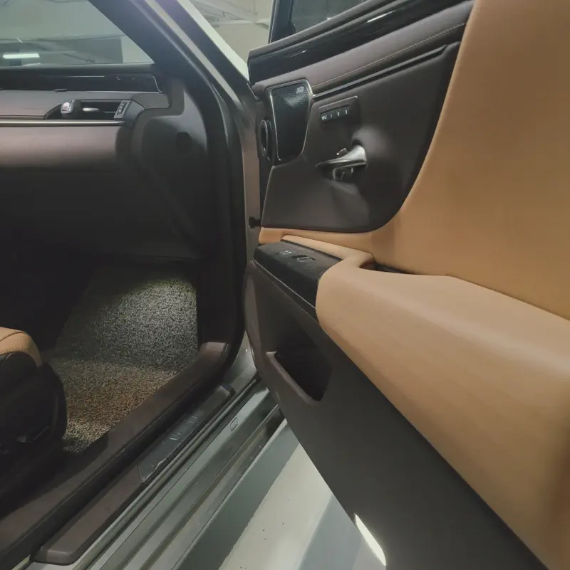 Lexus ES300h