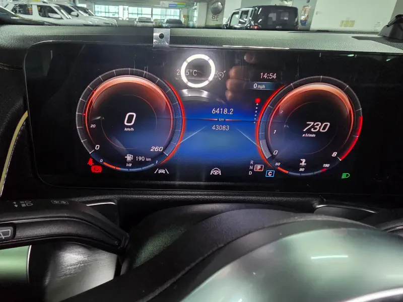 Mercedes-Benz GLB-Class