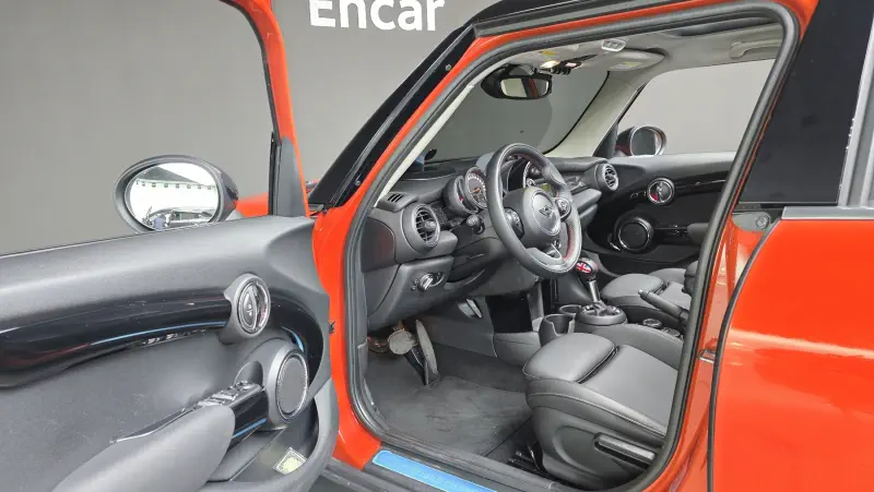 MINI Hatch