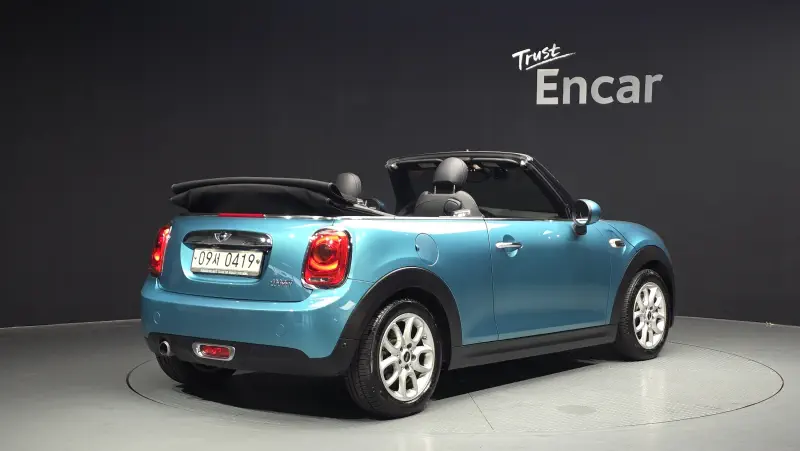 MINI Cabrio