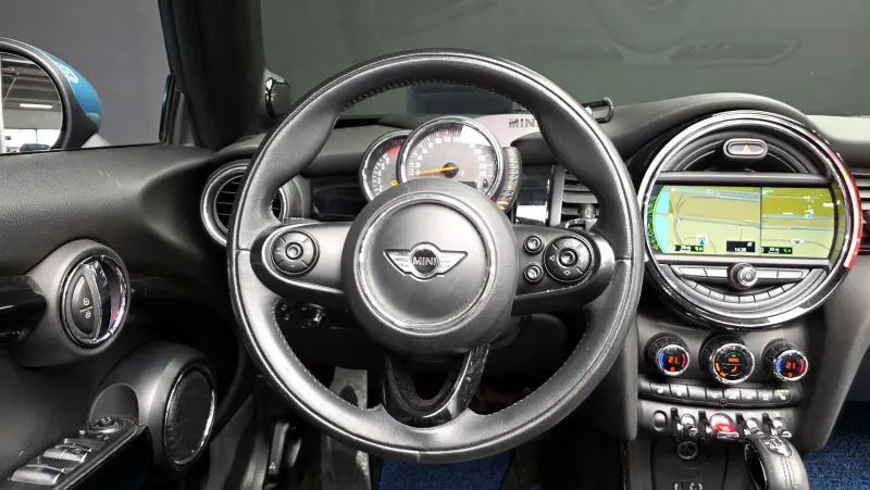MINI Cabrio
