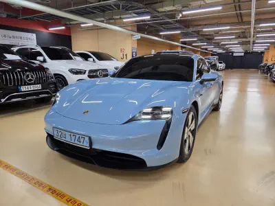 Porsche Taycan