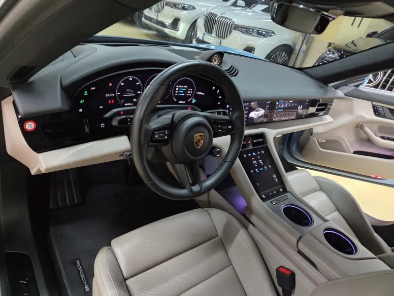 Porsche Taycan
