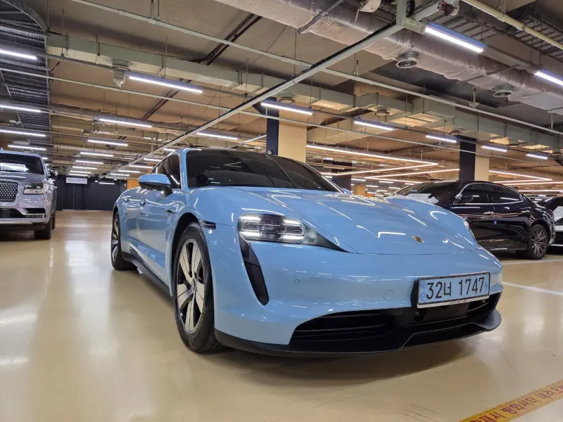Porsche Taycan