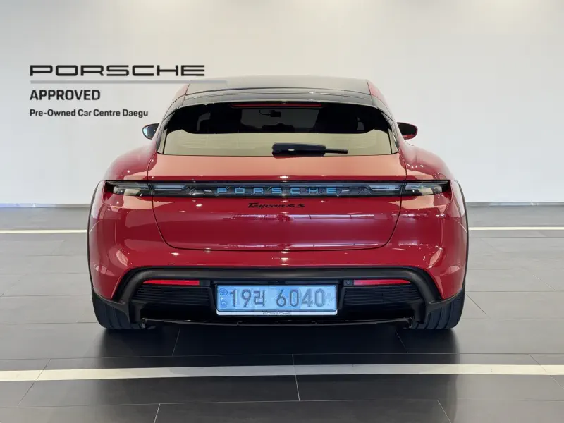 Porsche Taycan