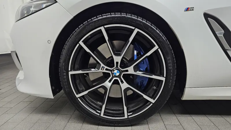 BMW 8-Series