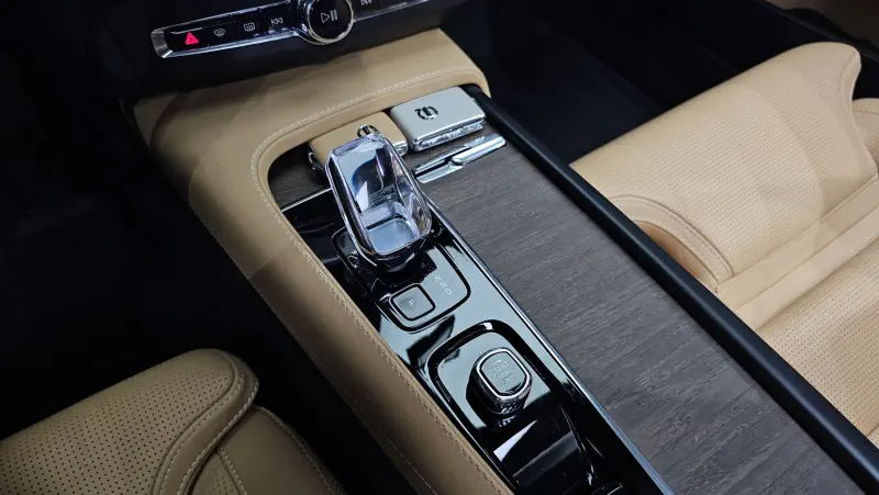 Volvo V90