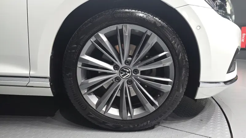 Volkswagen Passat GT