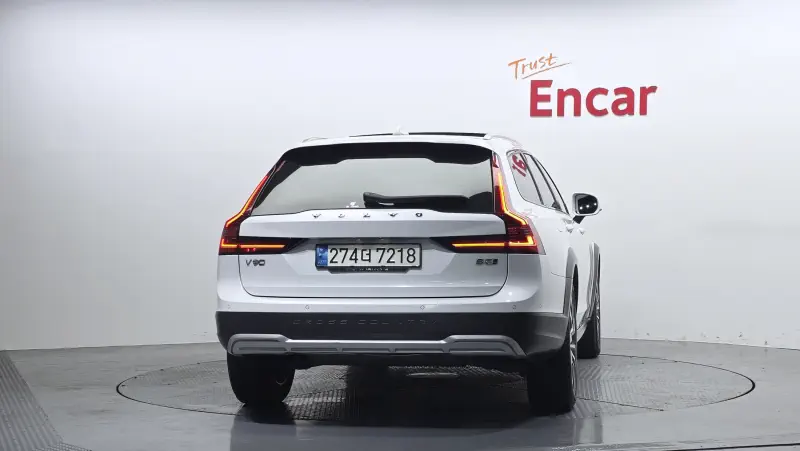 Volvo V90