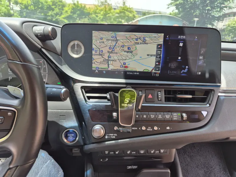 Lexus ES300h
