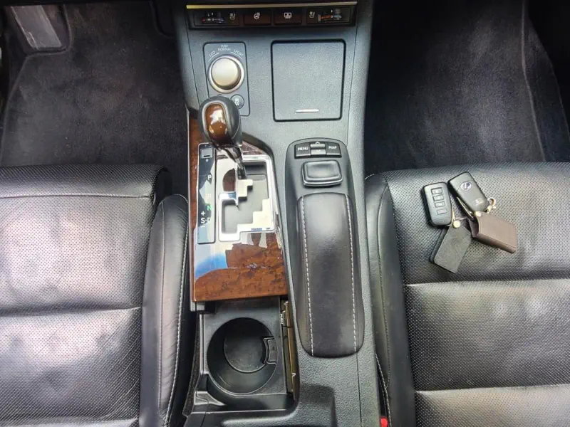 Lexus ES300h