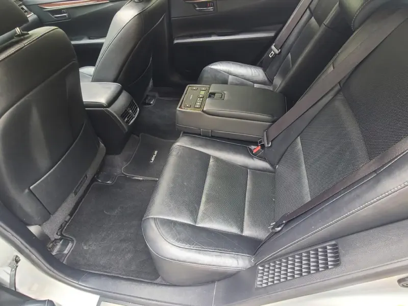 Lexus ES300h
