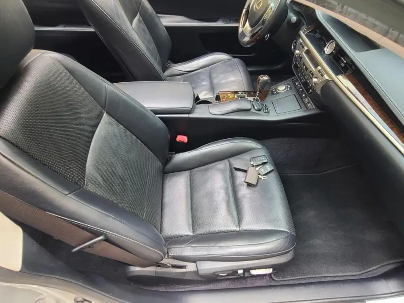 Lexus ES300h