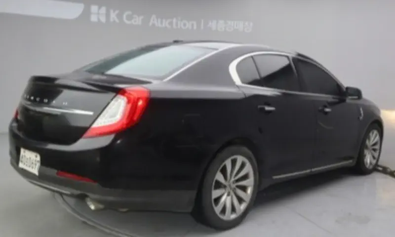 Lincoln MKS
