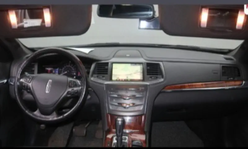 Lincoln MKS