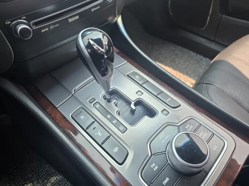 Hyundai Equus