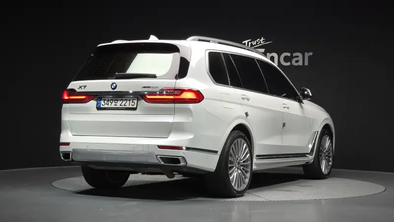 BMW X7