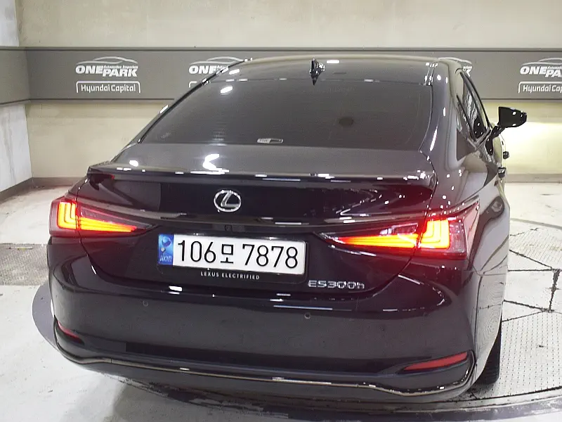 Lexus ES300h