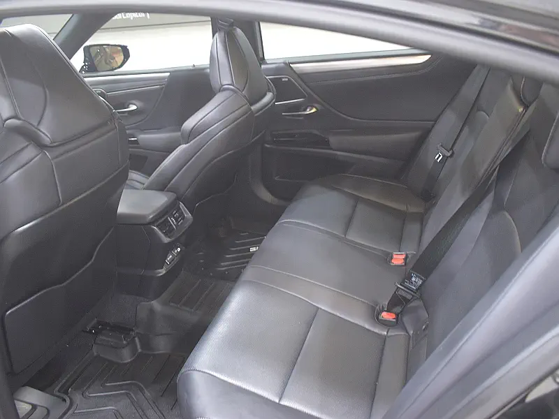 Lexus ES300h