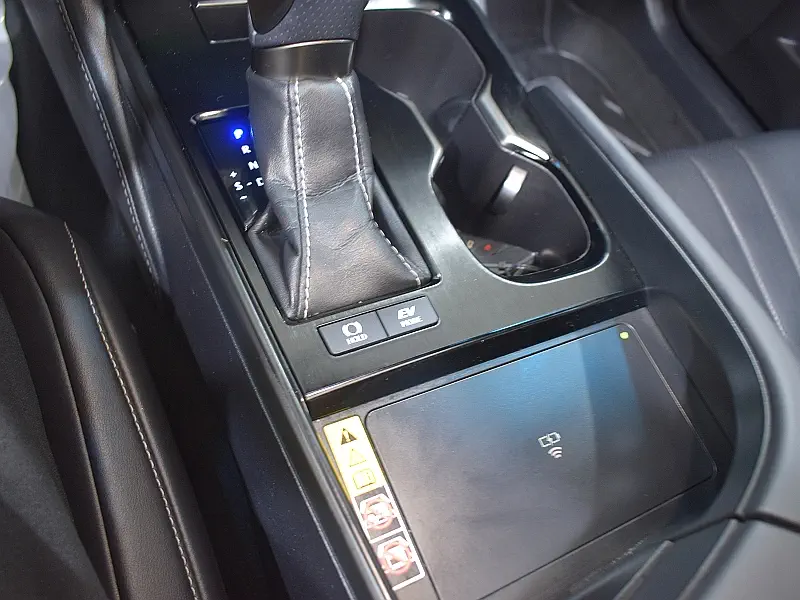 Lexus ES300h